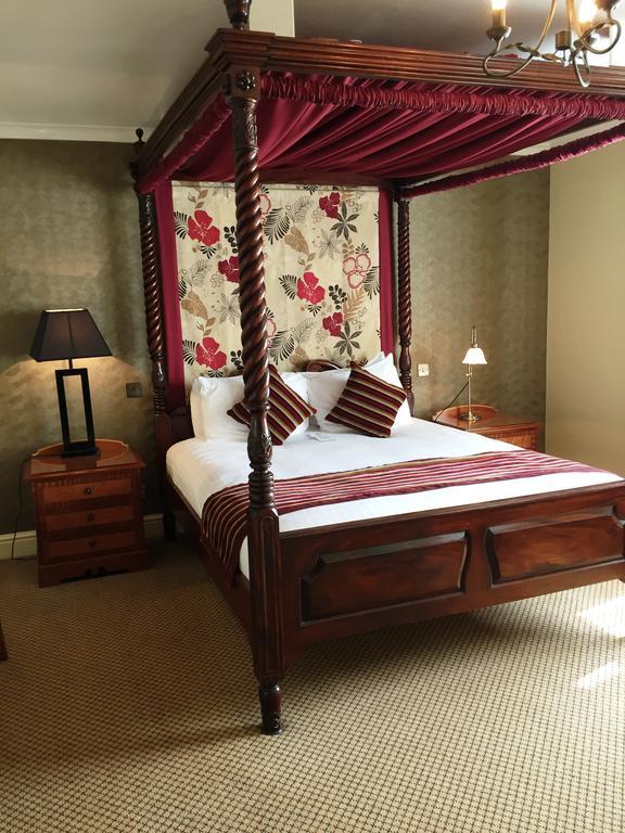 The Royal Chace Hotel Enfield Dış mekan fotoğraf