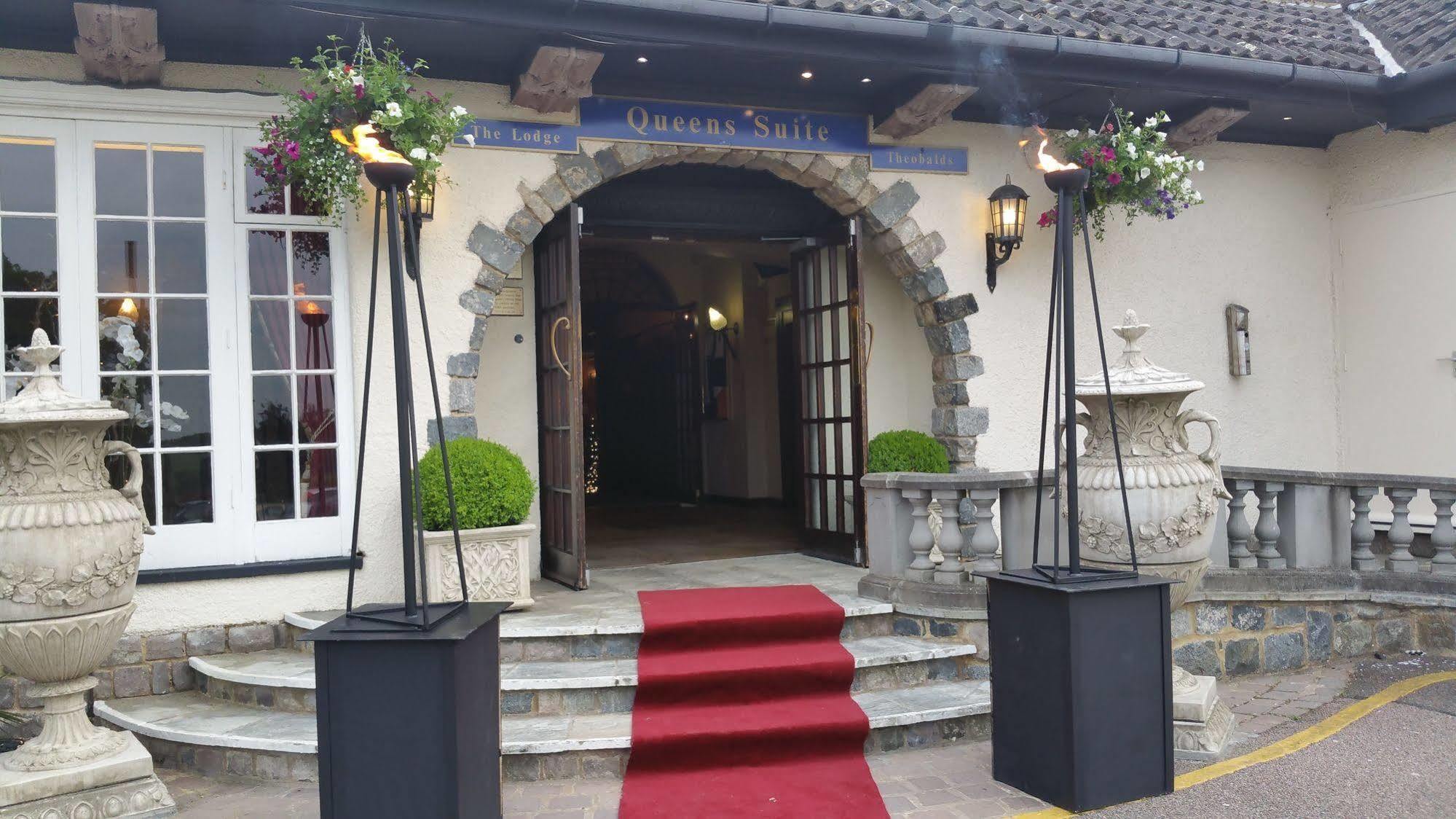 The Royal Chace Hotel Enfield Dış mekan fotoğraf