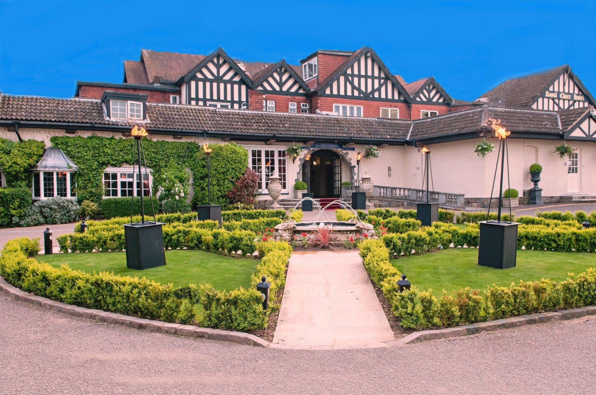The Royal Chace Hotel Enfield Dış mekan fotoğraf