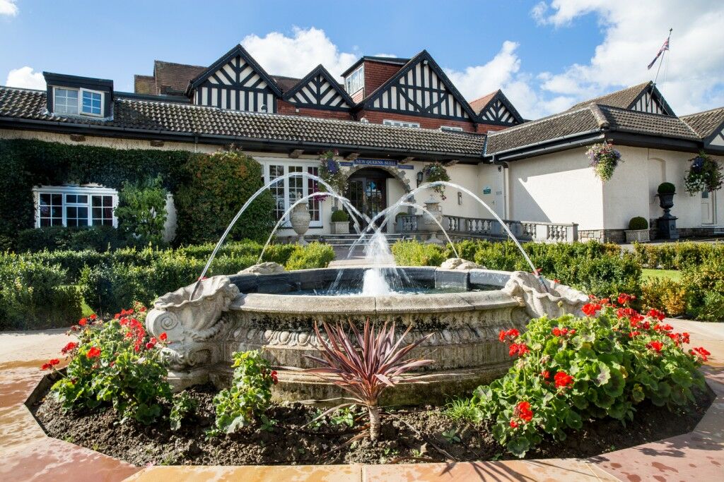 The Royal Chace Hotel Enfield Dış mekan fotoğraf